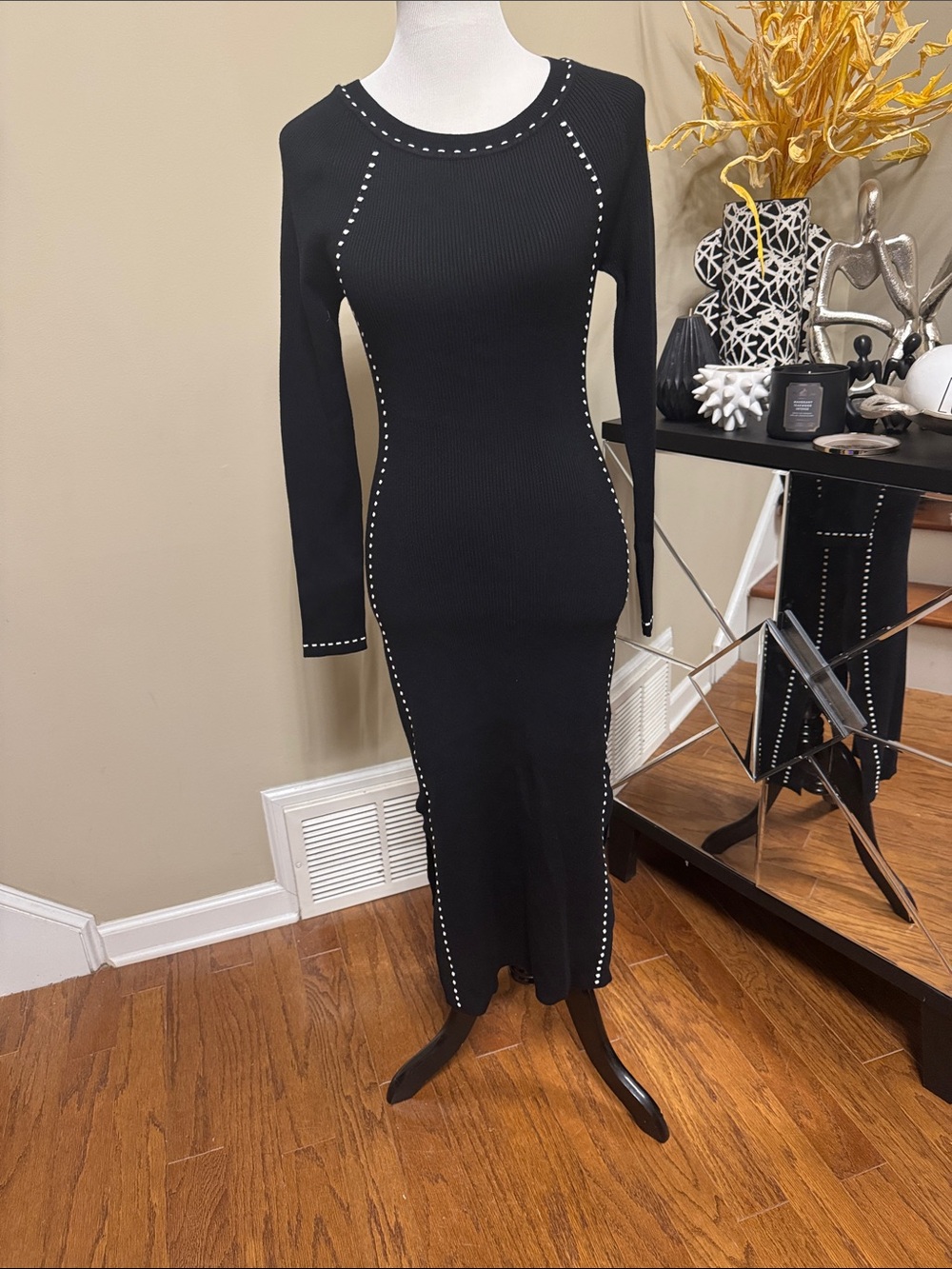 House of Harlow 1960 Black Long-Sleeve Midi Dress Size S NWT